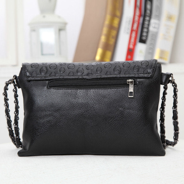 Beautiful 🤩 Skull Bag Embossed Chain Trend