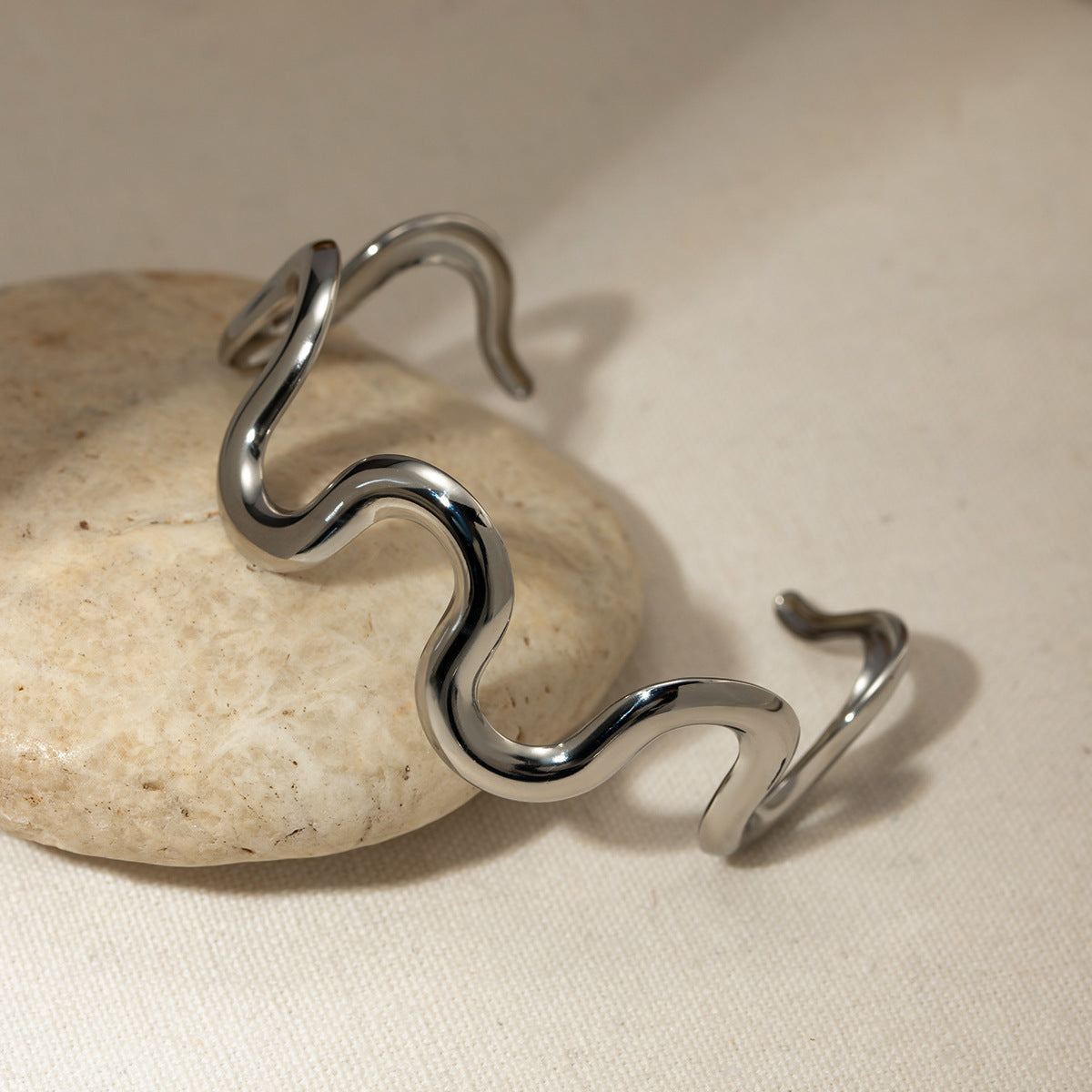 European And American INS Style Titanium Steel Bracelet 18K Gold